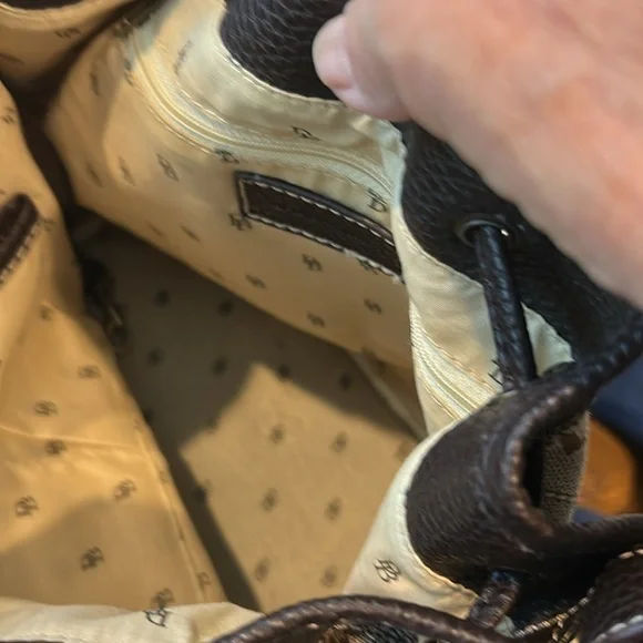 Dooney & Bourke Brown and Tan Shoulder Bag 10 x 12 x 6 drawstring closure - Picture 9 of 10